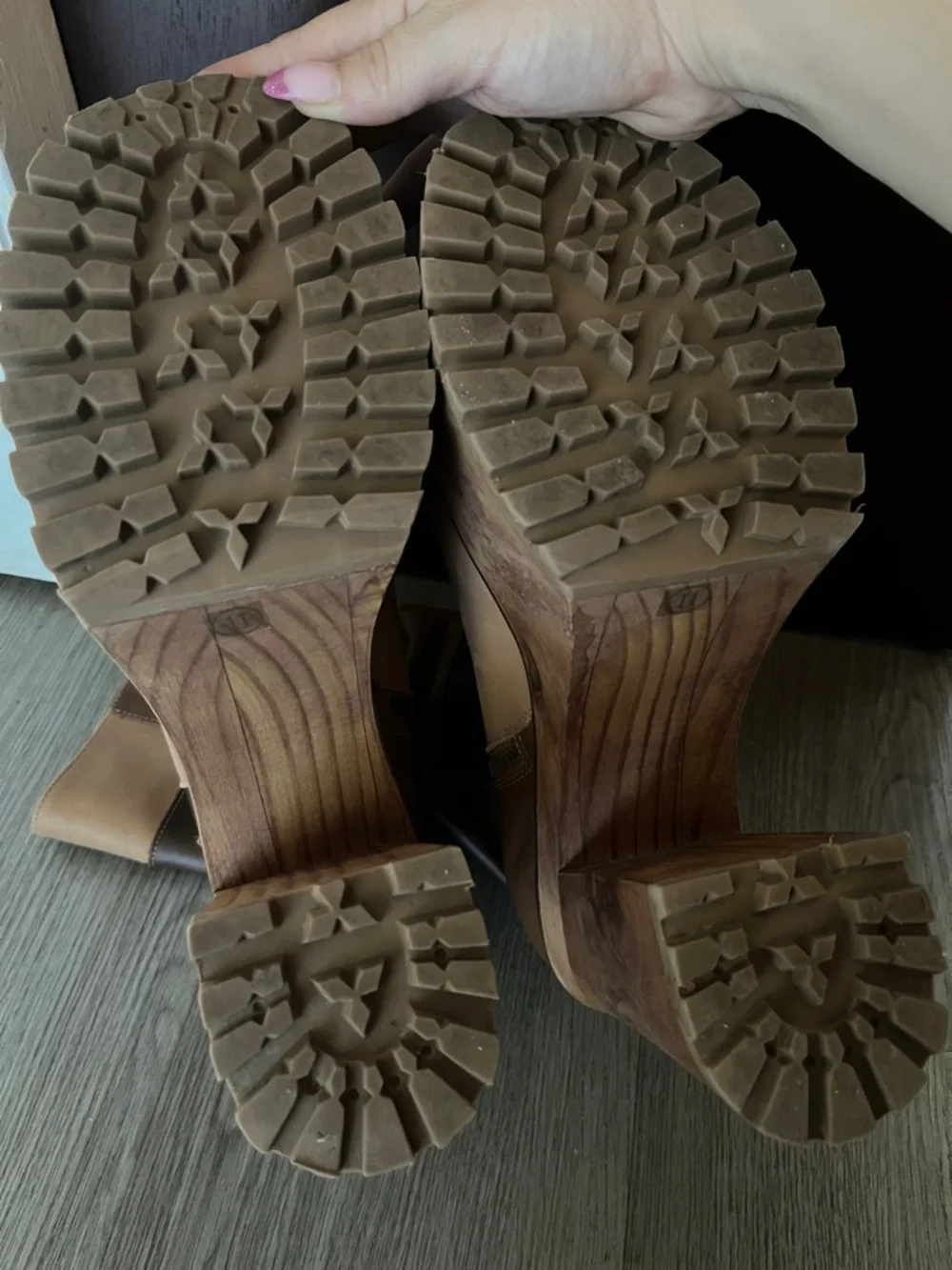 Steve Madden Tonic Patchwork Platform Boots - Picture 5 of 8